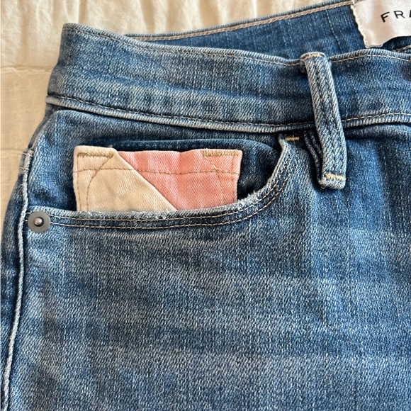 Frame Le Skinny de Jeanne w Neutral/Desert Color Block Patch Detail - Picture 4 of 13